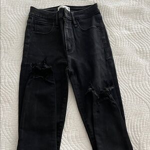 Abercrombie Black high rise super skinny ankle Distressed bottom Women's Jeans